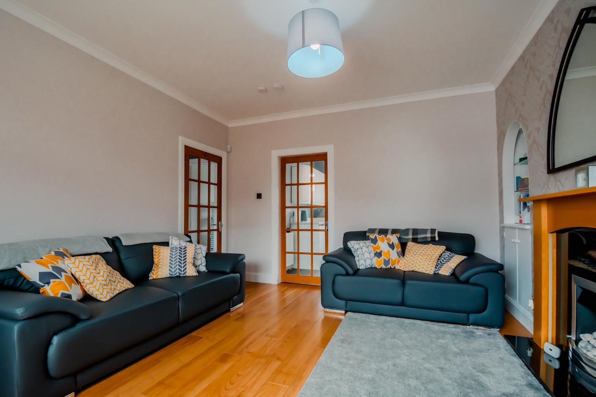 Crewe Apartment - 2 Bed, Free Off Street Parking And Private Garden Édimbourg Extérieur photo