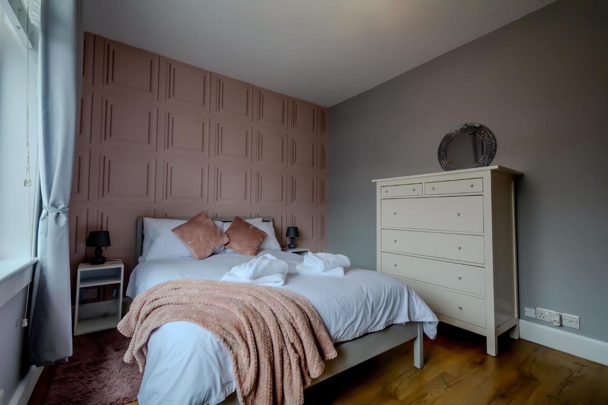 Crewe Apartment - 2 Bed, Free Off Street Parking And Private Garden Édimbourg Extérieur photo