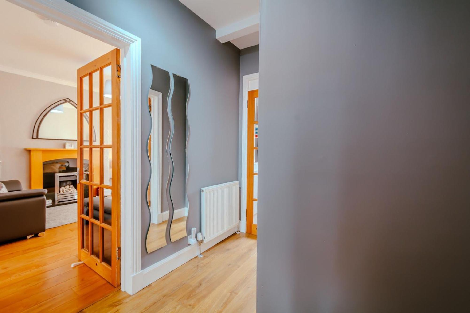 Crewe Apartment - 2 Bed, Free Off Street Parking And Private Garden Édimbourg Extérieur photo
