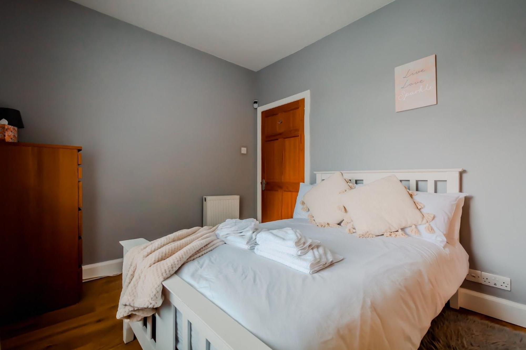 Crewe Apartment - 2 Bed, Free Off Street Parking And Private Garden Édimbourg Extérieur photo