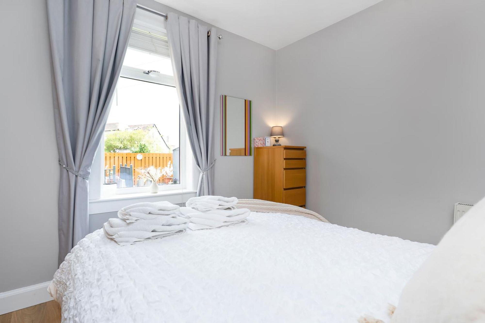 Crewe Apartment - 2 Bed, Free Off Street Parking And Private Garden Édimbourg Extérieur photo